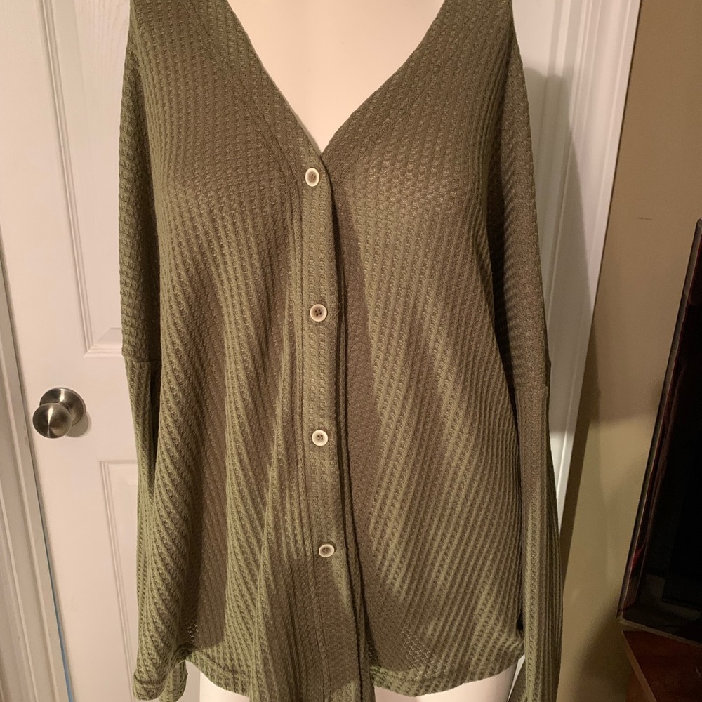 Olive Button Top - Picture 2 of 2